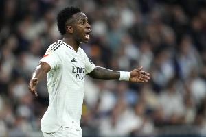 去年还是金球大热！阿斯：维尼修斯正“坠落” 续约停滞+状态存疑